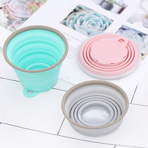 แก้วกาแฟซิลิโคนแบบพกพา 150 มล. แบบพับได้บางเฉียบสไตล์การ์ดสำหรับใช้กลางแจ้ง - Product Image 3