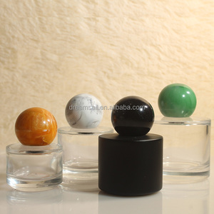 Flaconi in Resina e Alluminio-Plastica Colorati per Profumi, Vendita all'Ingrosso, Basso MOQ, Tappi e Chiusure per Bottiglie di Profumo Molto Richiesti - Product Image 2