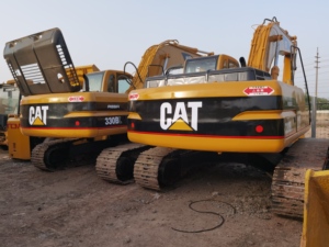 Excavatrice sur chenilles hydraulique CAT 330BL d'occasion de haute qualité, 33 tonnes, Caterpillar 330BL d'origine, pour carrière et travaux de terrassement lourds - Product Image 6