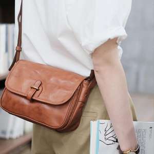 Nuevo bolso cuadrado pequeño de cuero genuino, bolso cruzado Retro de cuero de vaca para mujer, bolso de cartero japonés de un hombro para mujer - Product Image 4