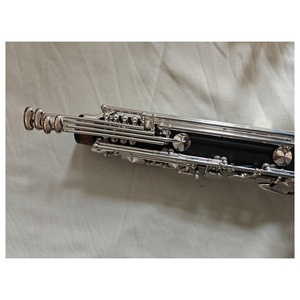 NUEVO Clarinete Bajo de 26 Teclas en Do Bajo de Alta Calidad con Cuerpo de Baquelita Plateado, Opciones de Madera Roja, Ébano y ABS (JCL-800) - Product Image 4