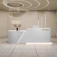 Comptoir de réception moderne de luxe en panneau composite pour hôtel, salon de beauté, centre commercial