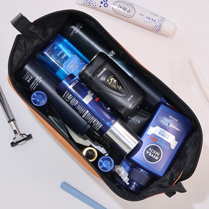 Trousse de Toilette Portable Haut de Gamme pour Hommes, Idéale pour les Voyages d'Affaires, avec Séparation Humide/Sèche, Résistante à l'Eau et Fermeture Éclair - Product Image 3
