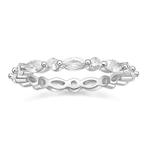 Anello Minimalista con Pietra Marquise per Donne, Fascia Sottile con Fila Scintillante, Anello alla Moda per Uso Quotidiano - Product Image 6