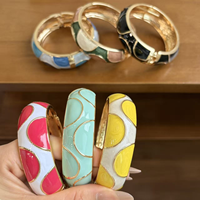 Grosir CICILY Gelang Manset Klasik Berlapis Emas 24K dari Paduan Seng dengan Bunga Multicolor untuk Wanita, Vintage, Fashion Valentine.