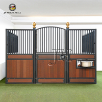 Abri intérieur pour chevaux JH Equine Product, box pour chevaux en bois