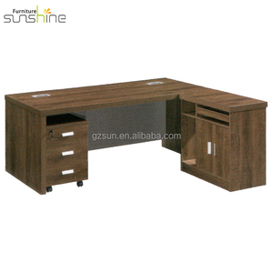 Guangzhou muebles de oficina de melamina de alta calidad en forma de L escritorio jefe de lujo último diseño de escritorio de oficina de madera - Product Image 1