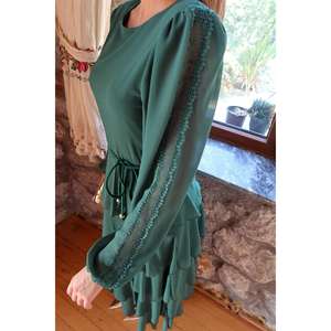 ชุดเดรสชีฟองสีมรกตทรงเอไลน์เอวธรรมชาติผ้าบางระบายเป็นชั้นๆ ชุดราตรี - Product Image 3