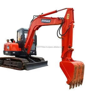 Excavatrice moyenne Doosan DH55 5,5 tonnes, équipement multifonction d'occasion, moteur Doosan, poids opérationnel de 5 tonnes, capacité de la benne de 3 m - Product Image 1