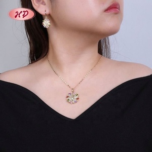 เครื่องประดับเฮงเตี้ยน ชุบทอง 18K ทองเหลืองสองสี ประดับเพชรซิคอน รูปนกยูง สำหรับงานแต่งงานของผู้หญิง แบบลำลอง/เป็นทางการ ขั้นต่ำ 6 ชิ้น ขายส่ง - Product Image 3