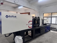 Gebrauchte Haitianische 160-Tonnen Hydraulische Horizontale Spritzgießmaschine MA 1600 Energiesparend Hochwertig Professionell