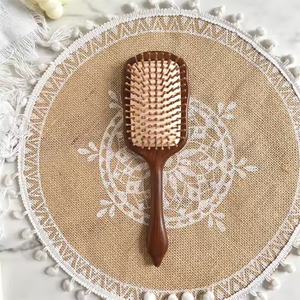 Haute Qualité Sandale Bois Airbag Brosse À Cheveux Paddle Peigne Confortable À La Mode Usage Domestique Démêlant Cheveux Outil Nature Couleur - Product Image 1