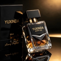 Flacon de parfum de luxe personnalisé en verre, flacons vaporisateurs de parfum transparents 50ml 100ml, flacon de parfum carré vide en verre avec bouchon doré