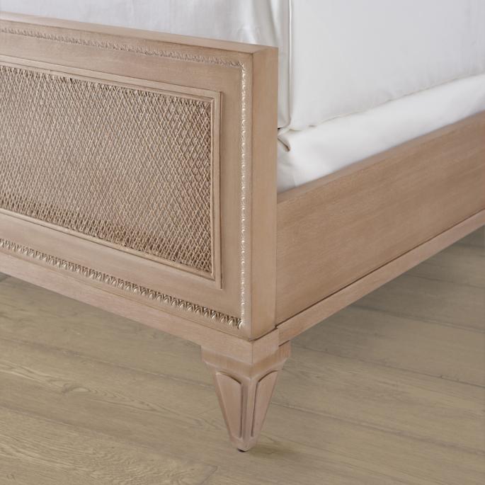 large luxury carpet villa living room bed room King/Queen size solid wooden high back with rope