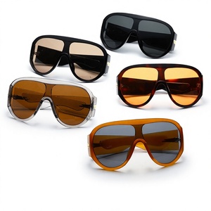 <span class=keywords><strong>Occhiali</strong></span> <span class=keywords><strong>da</strong></span> <span class=keywords><strong>Sole</strong></span> alla Moda 2026 di Nuova Generazione, Montatura Grande di Alta Qualità, Stile Popolare Super Cool, Protezione UV HD 17032 - Product Image 2