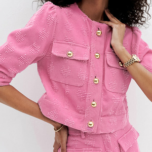 Jacquard di lusso 2024 estate nuovo abbigliamento da donna pendolarismo da ufficio in cotone <span class=keywords><strong>rosa</strong></span> mezza manica Top corto e <span class=keywords><strong>pantaloncini</strong></span> da donna - Product Image 2