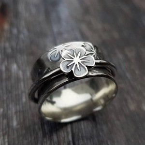 Floral Design Women's <b>Ring</b> Plum Blossom Pattern Silver Tone Jewelry Gift For Her Fashion <b>Statement</b> <b>Ring</b> - Product Image 3