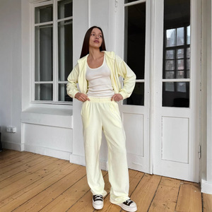 Conjunto de Sudadera con Capucha y Pantalones Grises para Mujer, Estilo Casual, Holgado, de Color Sólido, Tejido de Algodón - Product Image 3