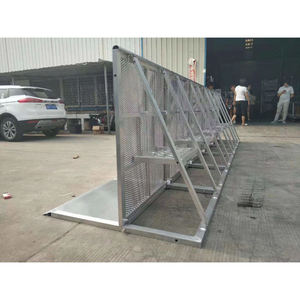 Barrières de sécurité de rue galvanisées ou en aluminium d'occasion moins chères/<span class=keywords><strong>Mojo</strong></span> Barricade - Product Image 4
