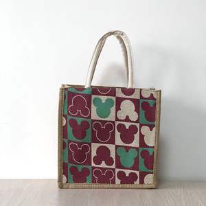 Bolso de mano de lino de alta gama para mujer, con estampado de fresas y lunares, forma cuadrada, cierre de cremallera - Estilo Instagram para exteriores - Product Image 4