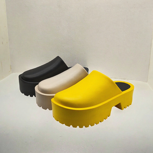 Sandales à plateforme pour femmes de style moderne, tongs en EVA pour l'automne, l'été, l'<span class=keywords><strong>hiver</strong></span> et le printemps - Product Image 3