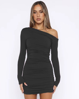 Robe moulante plissée asymétrique à col unique et manches longues pour femme, collection Printemps 2025 – Mini-robe sexy à épaules dénudées