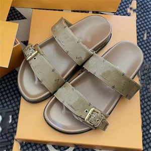 Sandalias Casuales Planas de Diseño con Hebilla Metálica Estampadas, de Lujo, Nuevas, de Alta Calidad, Retro, para Playa, al Aire Libre, para Mujer, Estilo INS 2025 - Product Image 5
