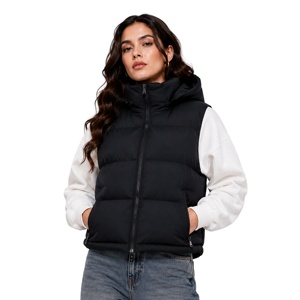 2026 New Fashion Black Sleeveless Puffer Vest <strong>Ladies</strong> Insulated Down <strong>Gilet</strong> <strong>with</strong> Button Closure for Layering - Product Image 1