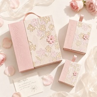 Boîte cadeau rigide de luxe en forme de livre à motif floral pour la Saint-Valentin, les mariages, les événements professionnels, les festivals, les cérémonies, les cadeaux et les fournitures d'emballage