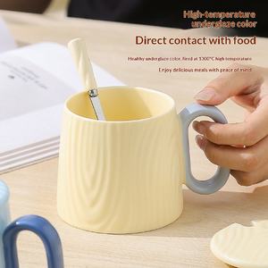 Taza de Café de Cerámica Desechable con Diseño Moderno y Creativo de Dibujos Animados, Capacidad de 320 ml, Apta para Microondas y Lavavajillas, Color y Logotipo Personalizables - Product Image 4
