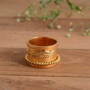 Anillo Giratorio Hecho a Mano con Bisel de Latón Chapado en Oro de 14K, Diseño de Hoja, Joyería Moderna Unisex para Meditación y Alivio de la Ansiedad - Product Image 6