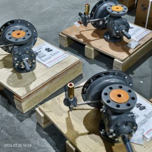 Reguladores de Presión Montados en Plataforma con Reguladores de Presión <span class=keywords><strong>Fisher</strong></span> Tipos 1098-EGR y 1098H-EGR y Regulador 63EG-98HM en Stock - Product Image 5