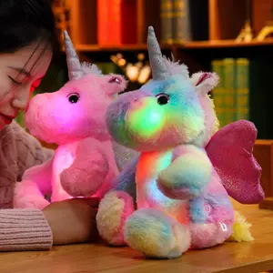 Chất lượng cao Giấc Mơ đầy màu sắc động vật ánh sáng ngồi Unicorn Búp bê đồ chơi sang trọng dễ thương màu thiên thần Pegasus búp bê Bán Buôn Đồ chơi sang trọng