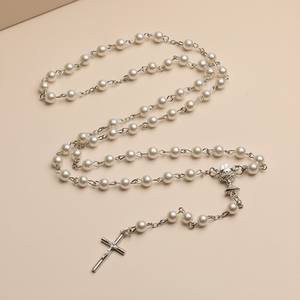 Collier de chapelet catholique en perles de verre imitation perle blanche, chapelet de première <span class=keywords><strong>communion</strong></span> avec chalice central, perles de prière, vente en gros - Product Image 1