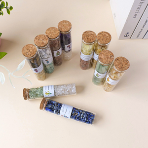 Bottiglia dei Desideri con Cristalli Naturali MBTI 16 Tipi, Decorazione per Casa e Ufficio - Product Image 4