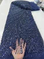 Tissu de dentelle nigériane blanche brodée de perles, tissu de dentelle française en tulle lourdement perlé et pailleté de luxe pour robe de mariée et de soirée