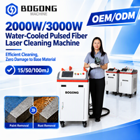 Machine de nettoyage laser pulsé 2000W 3000W pour l'élimination de la rouille, des revêtements époxy et la préparation des soudures de contournement sur les surfaces de réservoirs et de conduites industrielles