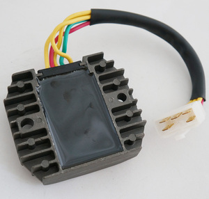Regulador rectificador para motocicleta, accesorio compatible con <span class=keywords><strong>YAMAHA</strong></span> <span class=keywords><strong>XJ</strong></span> 550/650/700/<span class=keywords><strong>900</strong></span> 3VD-81960-01-00 3VD-81960-00-00 3LS-81960-00-00 3LS-81960-01-03 - Product Image 2
