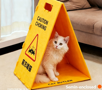 Lit-griffoir vertical pour chat, style panneau routier, en feutre résistant à l'usure et non-déchirable, mobilier et jouet pour chat
