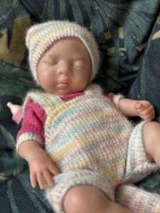 Muñeca de Silicona de Cuerpo Completo de 13 Pulgadas, Muñeca de Moda, Bebé Realista, Recién Nacida Dormida, Lavable, Pintada a Mano - Product Image 3