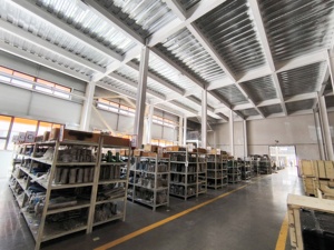 Tira de Desgaste T141732 Cambiada a T453854 para Equipos Pesados 670D, 672G, 670G, 770C, 870D - Product Image 6