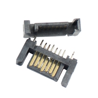 Adaptador Conector DIP Recto Macho SATA de 7 Pines para Disco Duro HDD, Pines Escalonados de Doble Fila, Inserción Desalineada, Chapado en Oro