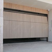 Grille invisible en bois et aluminium Portes de garage Grille verticale Porte de villa Clôture automatique Porte de garage