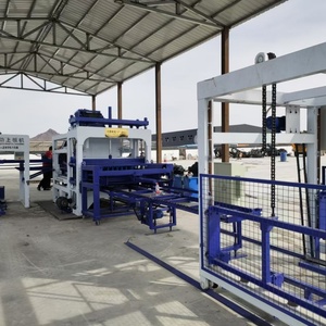 Machine à briques en <span class=keywords><strong>ciment</strong></span>, machine de fabrication de pavés à emboîtement solides et creux en béton - Product Image 1