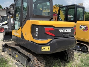 Excavatrice sur chenilles Volvo EC550 d'occasion, 340 kW, haute puissance, système hydraulique d'origine, pour travaux miniers et de construction intensifs - Product Image 6