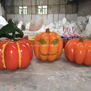 Những khoảnh khắc đáng yêu của ca sĩ jack-o'-Lantern lang thang dễ thương chụp ảnh với đầu bí ngô - Product Image 4