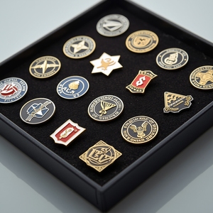 Spille in Metallo Personalizzate per Club, Associazioni e Identificazione dei Membri - Product Image 5