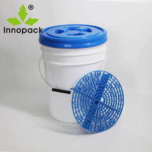 Cubo de Plástico Transparente de Grado Alimenticio de 4.5 Galones para Lavado de Autos con Tapas Azules de 5 Galones, Bidones con Filtro Innopack - Product Image 4