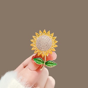 Novo Broche de Moda de Luxo de Alta Qualidade para Mulheres, Alfinete Retrô Requintado para Terno, Suéter, Festa e Presente de Casamento - Product Image 4
