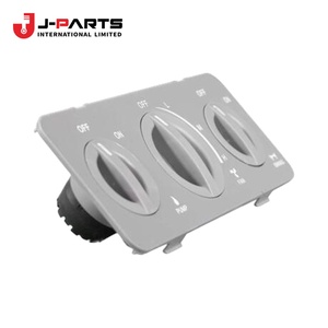 Bouton, interrupteur de commande du refroidisseur pour Toyota HIACE KCH10 Granvia 2000-2002 OE 88611-28020-A0 8861128020A0 - Product Image 2